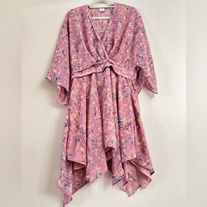 🌸 Pink floral summer dress with handkerchief hem